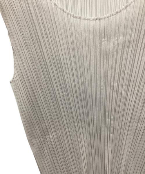 PLEATS PLEASE（プリーツプリーズ）PLEATS PLEASE (プリーツプリーズ) ノースリーブカットソー グレー サイズ:3の古着・服飾アイテム