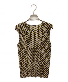 PLEATS PLEASE（プリーツプリーズ）の古着「総柄ノースリーブカットソー」｜イエロー