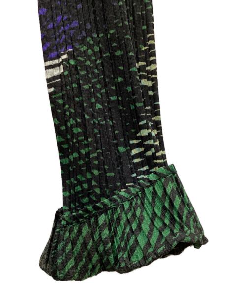 PLEATS PLEASE（プリーツプリーズ）PLEATS PLEASE (プリーツプリーズ) 総柄プリーツカットソー/ソウガラ ブラック サイズ:3の古着・服飾アイテム