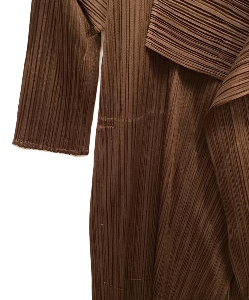 PLEATS PLEASE（プリーツプリーズ）PLEATS PLEASE (プリーツプリーズ) ベルテッドプリーツカーディガン ブラウン サイズ:3の古着・服飾アイテム