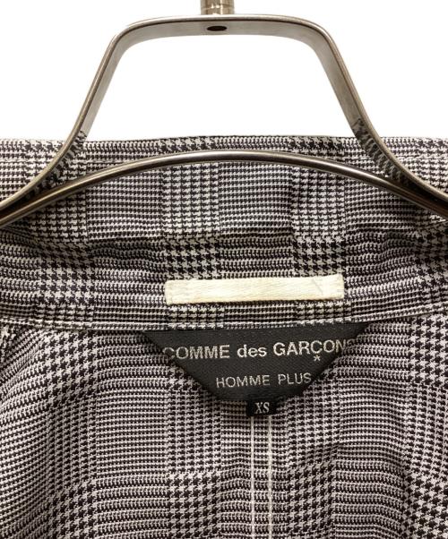 COMME des GARCONS HOMME PLUS（コムデギャルソンオムプリュス）COMME des GARCONS HOMME PLUS (コムデギャルソンオムプリュス) AD2011マルチボタンチェックジャケット グレー サイズ:XSの古着・服飾アイテム