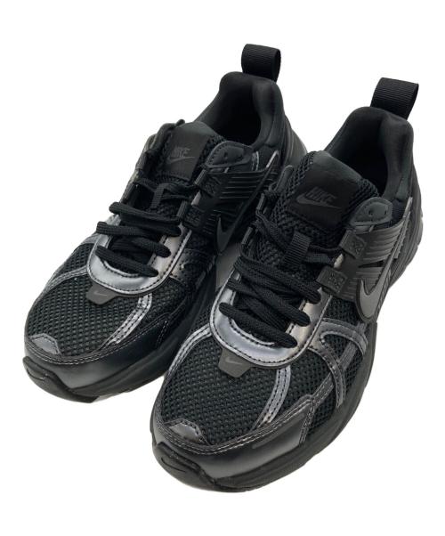 NIKE（ナイキ）NIKE (ナイキ) V2K RUN/ブイツーケーラン ブラック サイズ:24.5cmの古着・服飾アイテム