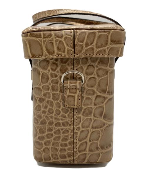 FOXEY NEWYORK（フォクシーニューヨーク）FOXEY NEWYORK (フォクシーニューヨーク) 型押し2WAYバニティバッグ ベージュの古着・服飾アイテム