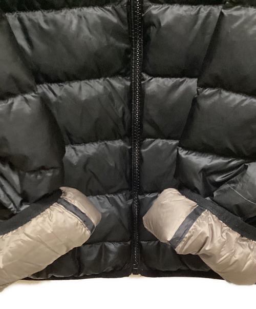 TUMI（トゥミ）TUMI (トゥミ) ネックピローパッカブルダウンジャケット ブラック サイズ:XLの古着・服飾アイテム