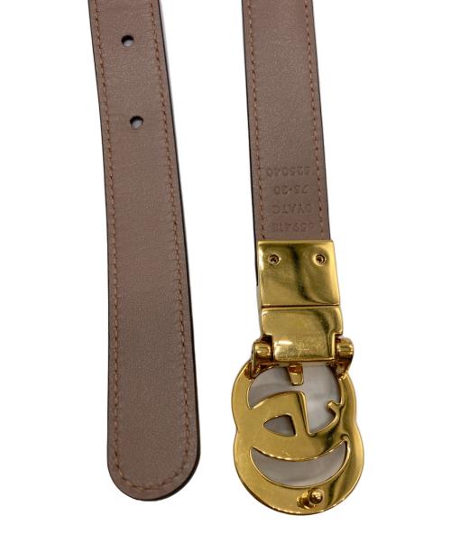 GUCCI（グッチ）GUCCI (グッチ) リバーシブルスリムベルト ホワイト×ベージュ サイズ:75-30の古着・服飾アイテム