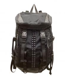 MEMENTISM（メメンティズム）の古着「センタースタッズバックパック」｜ブラック