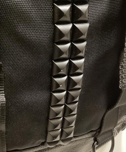 MEMENTISM（メメンティズム）mementism (メメンティズム) センタースタッズバックパック ブラックの古着・服飾アイテム