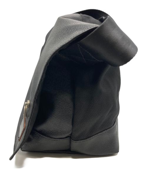 POTER（ポーター）POTER (ポーター) JAM HOMEMADE 型押しPVCメッセンジャーバッグ ブラックの古着・服飾アイテム