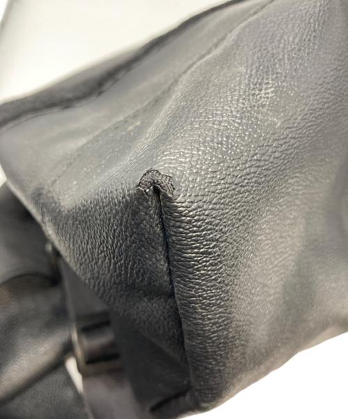 POTER（ポーター）POTER (ポーター) JAM HOMEMADE 型押しPVCメッセンジャーバッグ ブラックの古着・服飾アイテム