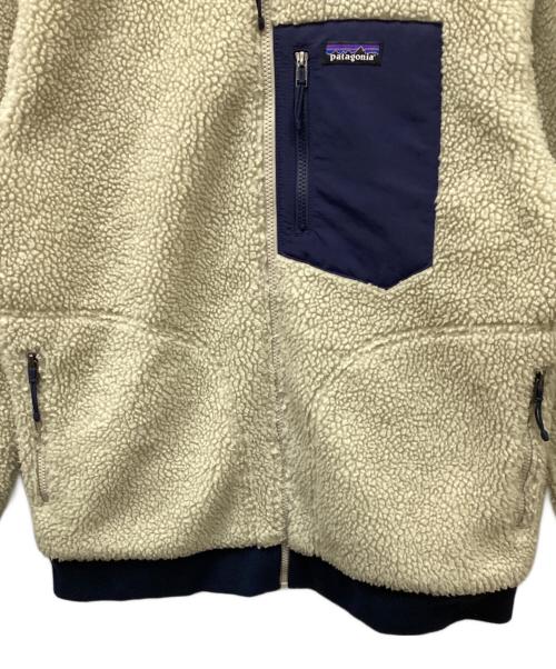 Patagonia（パタゴニア）Patagonia (パタゴニア) RETRO-X BOMBER JACKET/レトロエックスバンバージャケット アイボリー サイズ:Lの古着・服飾アイテム