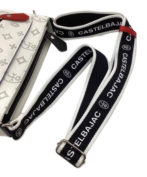 CASTELBAJAC（カステルバジャック）CASTELBAJAC (カステルバジャック) モノグラムショルダーバッグ ホワイトの古着・服飾アイテム