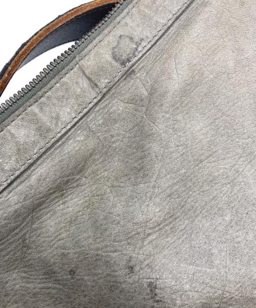 BALENCIAGA（バレンシアガ）BALENCIAGA (バレンシアガ) ザメンズデイショルダーバッグ グレーの古着・服飾アイテム