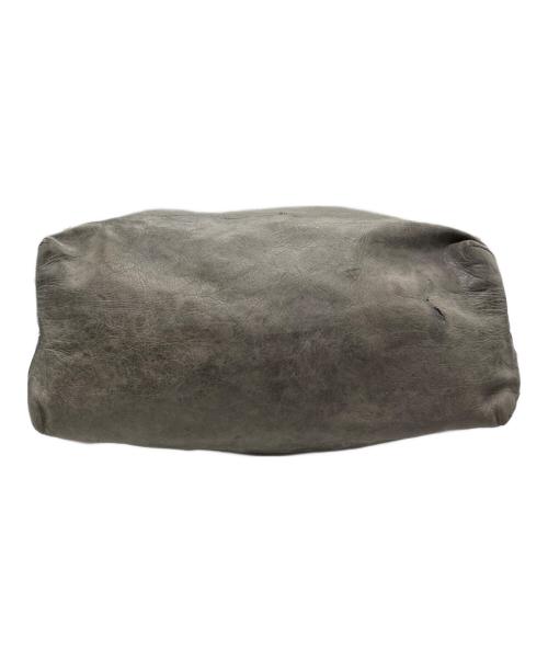 BALENCIAGA（バレンシアガ）BALENCIAGA (バレンシアガ) ザメンズデイショルダーバッグ グレーの古着・服飾アイテム