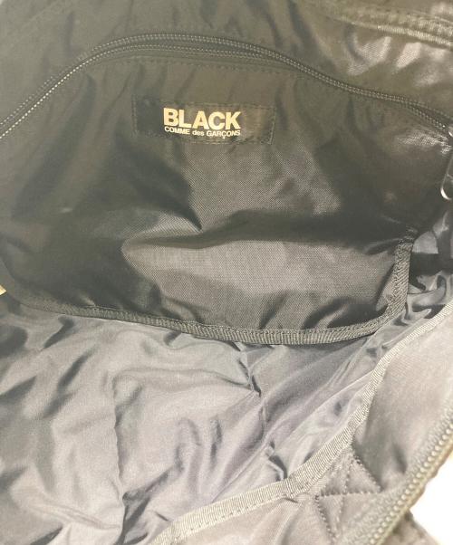 BLACK COMME des GARCONS（ブラックコムデギャルソン）BLACK COMME des GARCONS (ブラックコムデギャルソン) 2WAYパデッドヘルメットバッグ ブラックの古着・服飾アイテム