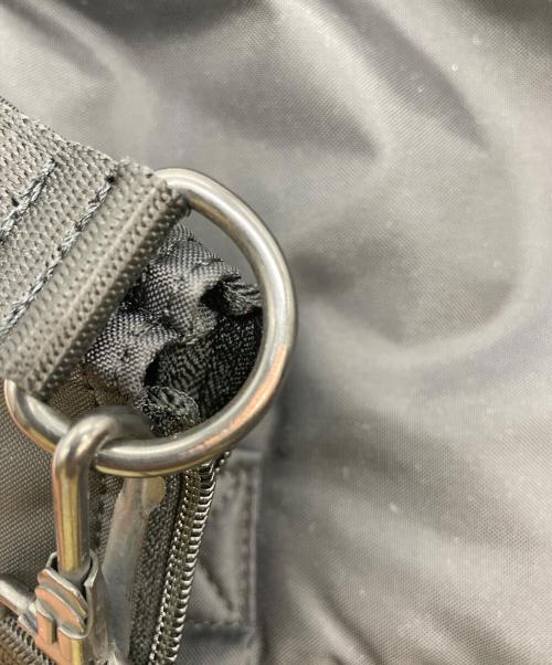 BLACK COMME des GARCONS（ブラックコムデギャルソン）BLACK COMME des GARCONS (ブラックコムデギャルソン) 2WAYパデッドヘルメットバッグ ブラックの古着・服飾アイテム