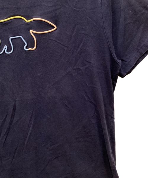 maison kitsune（メゾンキツネ）maison kitsune (メゾンキツネ) Rainbow Profile Fox Embroidery T-shirt/レインボープロファイルフォックスティーシャツ ネイビー サイズ:Lの古着・服飾アイテム