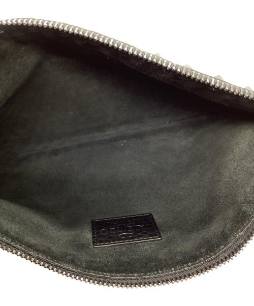 VALENTINO GARAVANI（ヴァレンティノ・ガラヴァーニ）VALENTINO GARAVANI (ヴァレンティノ・ガラヴァーニ) スタッズクラッチバッグ ブラックの古着・服飾アイテム