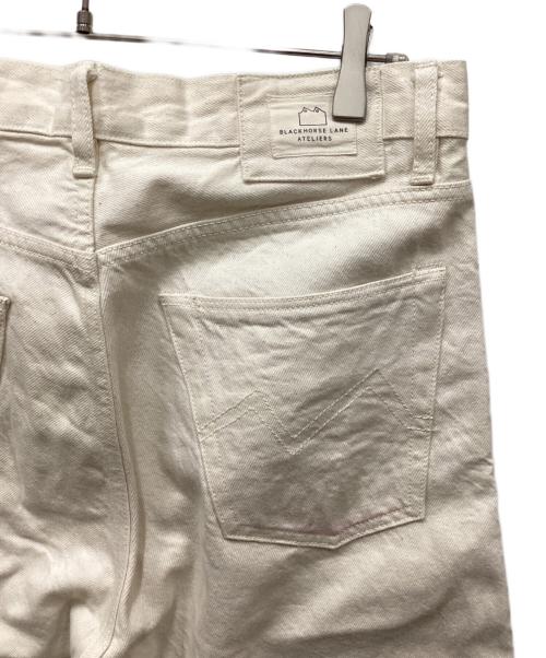 BLACKHORSE LANE ATELIERS（ブラックホースレーン アトリエ）BLACKHORSE LANE ATELIERS (ブラックホースレーン アトリエ) デニムパンツ ホワイト サイズ:30の古着・服飾アイテム