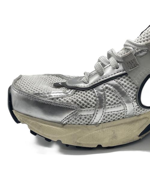 NIKE（ナイキ）NIKE (ナイキ) V2K RUN SUMMIT グレー サイズ:25.5cmの古着・服飾アイテム