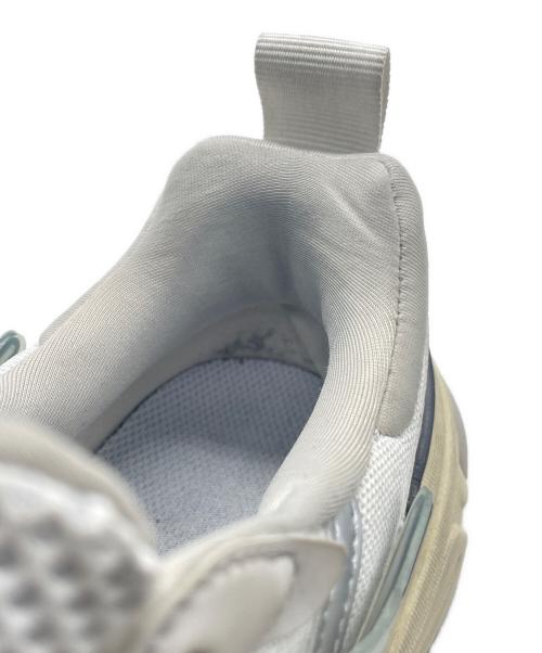 NIKE（ナイキ）NIKE (ナイキ) V2K RUN SUMMIT グレー サイズ:25.5cmの古着・服飾アイテム