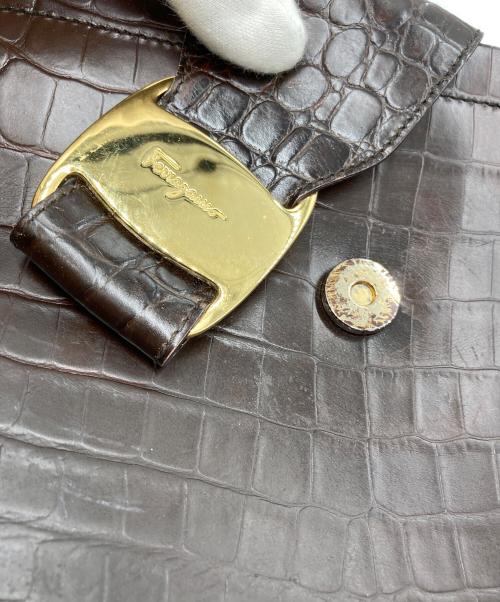 Salvatore Ferragamo（サルヴァトーレ フェラガモ）Salvatore Ferragamo (サルヴァトーレ フェラガモ) ヴァラクロコ型押しトートバッグ ブラウンの古着・服飾アイテム