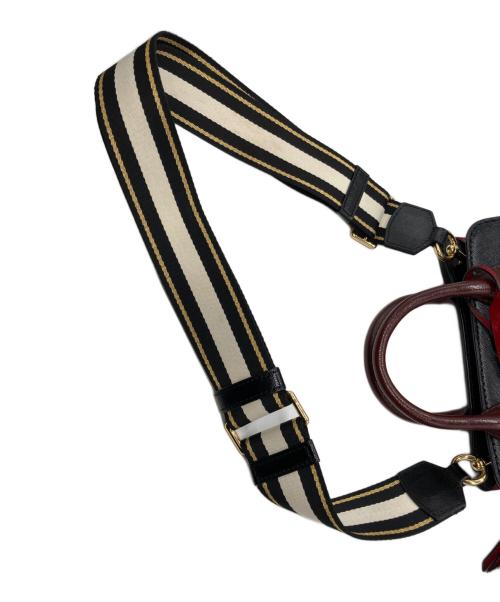 MARC JACOBS（マークジェイコブズ）MARC JACOBS (マークジェイコブス) Little BIG Shot/リトルビッグショット ブラック×レッドの古着・服飾アイテム