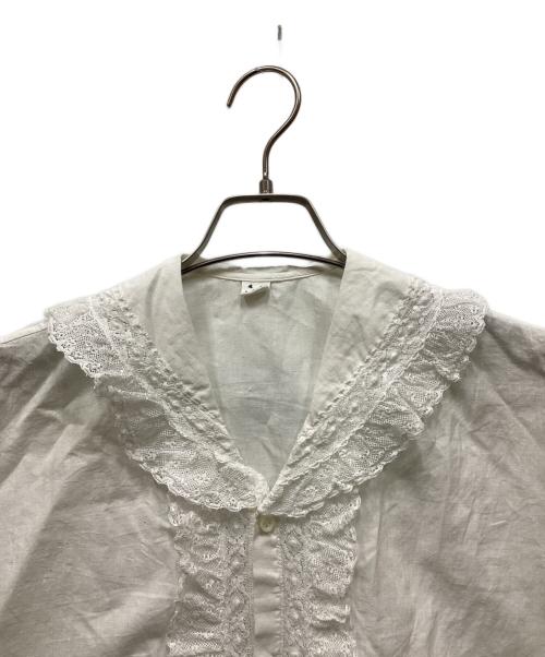 45R（フォーティファイブ・アール）45R (フォーティファイブ・アール) インドカディのレースフリルMシャツ ホワイト サイズ:表記無しの古着・服飾アイテム