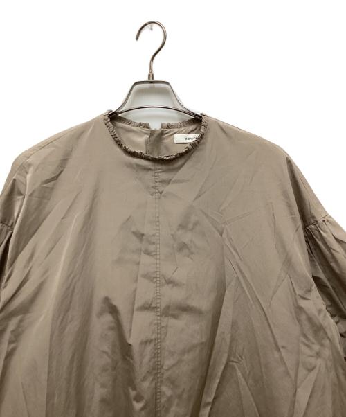 ebure（エブール）ebure (エブール) ナチュラルドライタフタ バルーンスリーブワンピース ブラウン サイズ:38の古着・服飾アイテム