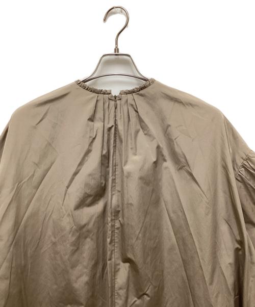 ebure（エブール）ebure (エブール) ナチュラルドライタフタ バルーンスリーブワンピース ブラウン サイズ:38の古着・服飾アイテム