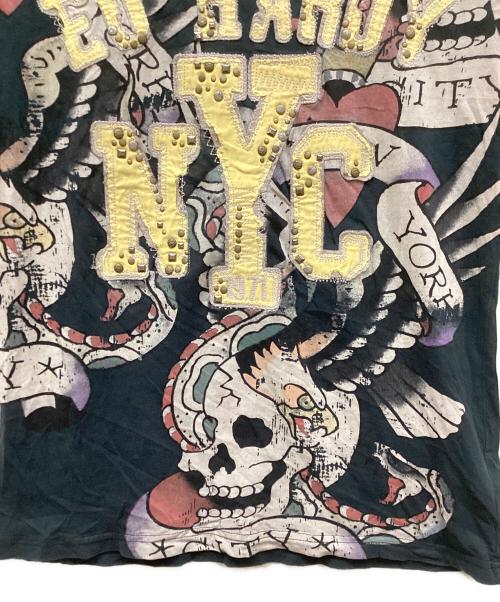 Ed Hardy（エド ハーディー）Ed Hardy (エド ハーディー) スタッズ×パッチ大判プリントTシャツ ブラック サイズ:Mの古着・服飾アイテム
