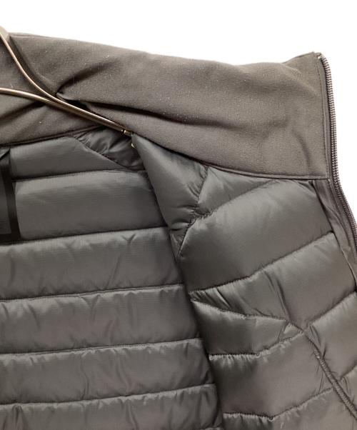 BURTON ak（バートンエーケー）BURTON ak (バートンエーケー) ダウンジャケット グレー サイズ:Mの古着・服飾アイテム