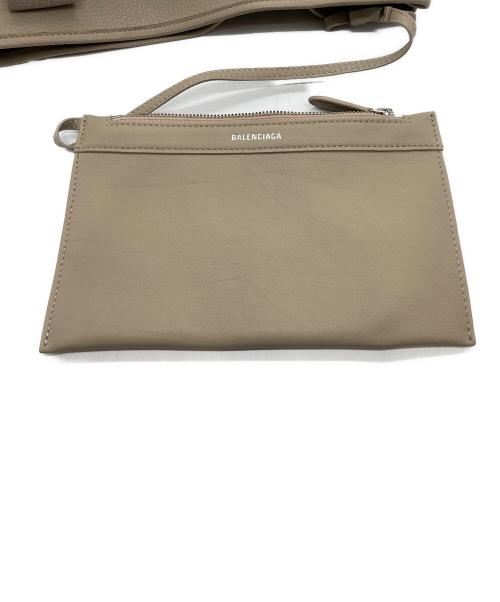 BALENCIAGA（バレンシアガ）BALENCIAGA (バレンシアガ) ネイビーカバスS トートバッグ ベージュの古着・服飾アイテム