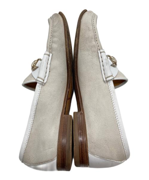 GUCCI（グッチ）GUCCI (グッチ) ビットローファー アイボリー サイズ:39の古着・服飾アイテム