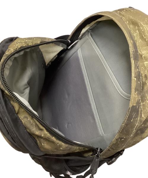 THE NORTH FACE（ザ ノース フェイス）THE NORTH FACE (ザ ノース フェイス) ホットショットバックパック カーキの古着・服飾アイテム