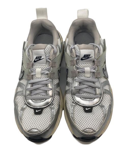 NIKE（ナイキ）NIKE (ナイキ) W V2K RUN ホワイト サイズ:25cmの古着・服飾アイテム