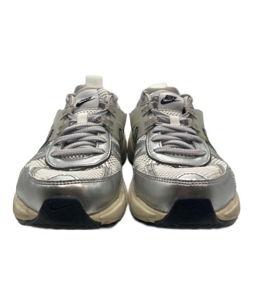 NIKE（ナイキ）NIKE (ナイキ) W V2K RUN ホワイト サイズ:25cmの古着・服飾アイテム