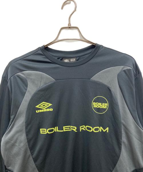 UMBRO（アンブロ）UMBRO (アンブロ) BOILER ROOM (ボイラールーム) LS FOOTBALL TEE/ロングスリーブフットボールTシャツ ブラック サイズ:XLの古着・服飾アイテム