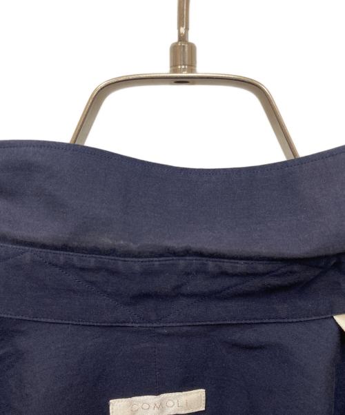 COMOLI（コモリ）COMOLI (コモリ) シャツ ネイビーの古着・服飾アイテム