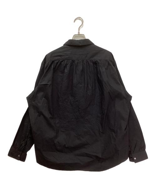 EDIFICE（エディフィス）EDIFICE (エディフィス) india makeバック エンブロイ シャツ ブラック サイズ:L 未使用品の古着・服飾アイテム