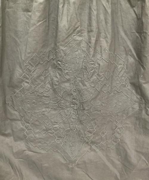 EDIFICE（エディフィス）EDIFICE (エディフィス) india makeバック エンブロイ シャツ ブラック サイズ:L 未使用品の古着・服飾アイテム