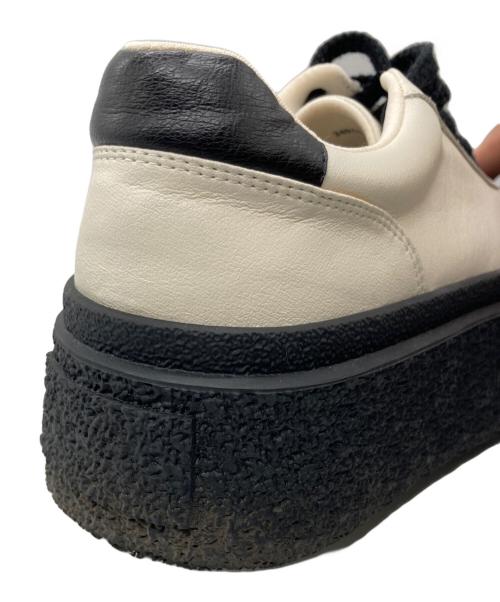 EKCOOKIES（イーケークッキーズ）EKCOOKIES (イーケークッキーズ) 厚底バイカラースニーカー ホワイト×ブラック サイズ:24cmの古着・服飾アイテム