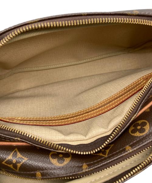 LOUIS VUITTON（ルイ ヴィトン）LOUIS VUITTON (ルイ ヴィトン) ショルダーバッグ ブラウンの古着・服飾アイテム