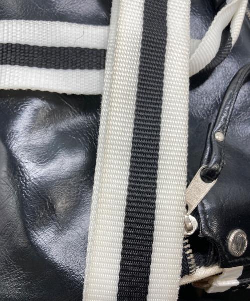 FRED PERRY（フレッドペリー）FRED PERRY (フレッドペリー) バレルバッグ ブラックの古着・服飾アイテム