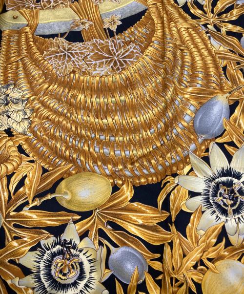 HERMES（エルメス）HERMES (エルメス) カレ90 PASSIFLORES/パッションフラワー ブラックの古着・服飾アイテム