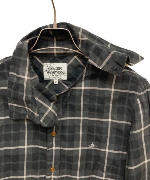 Vivienne Westwood man（ヴィヴィアン ウェストウッド マン）Vivienne Westwood man (ヴィヴィアン ウェストウッド マン) ラップカラーシャツ グレー サイズ:46の古着・服飾アイテム