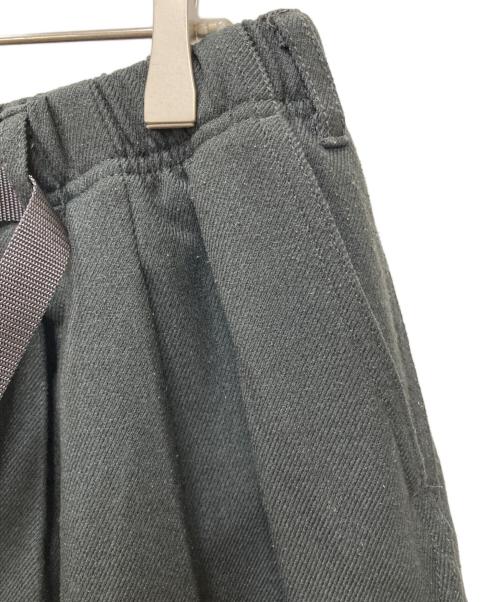 GRAMICCI（グラミチ）GRAMICCI (グラミチ) B-SHOP (ビショップ) 別注 2タックワイドテーパードパンツ グレー サイズ:XLの古着・服飾アイテム