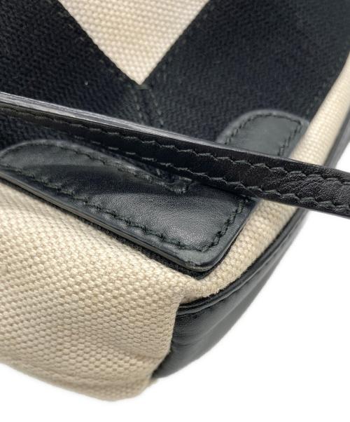 BALENCIAGA（バレンシアガ）BALENCIAGA (バレンシアガ) 2WAYバッグ ホワイトの古着・服飾アイテム