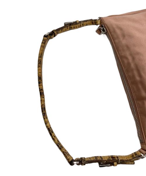 PRADA（プラダ）PRADA (プラダ) サテンアクセサリーポーチ ピンクの古着・服飾アイテム