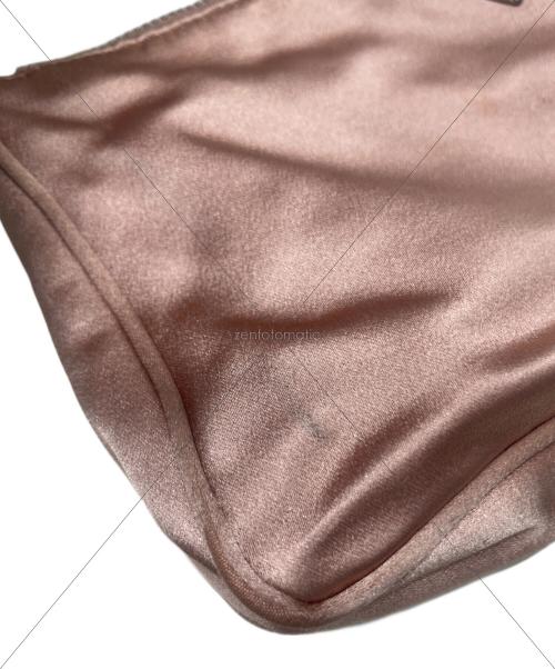 PRADA（プラダ）PRADA (プラダ) サテンアクセサリーポーチ ピンクの古着・服飾アイテム