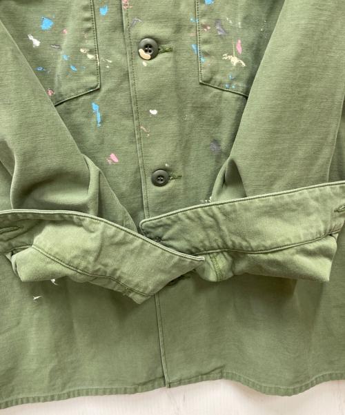 URU（ウル）uru (ウル) COTTON BACKSATIN MILITARY L/S SHIRTS/コットンバックサテンミリタリーロングスリーブシャツ グリーン サイズ:2の古着・服飾アイテム
